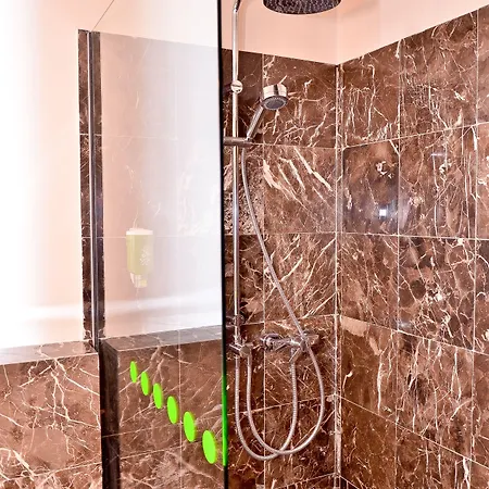 Hotel Capitolina Chic