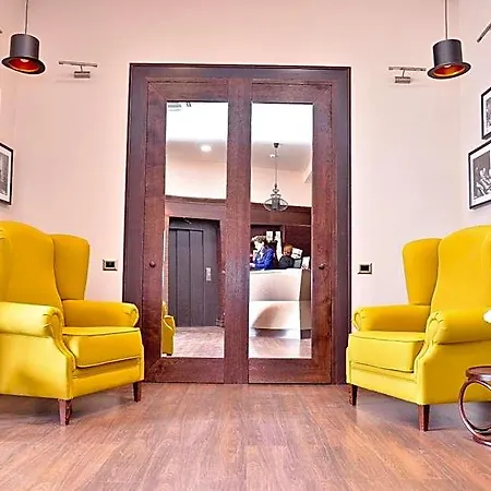 Capitolina Chic Hotel