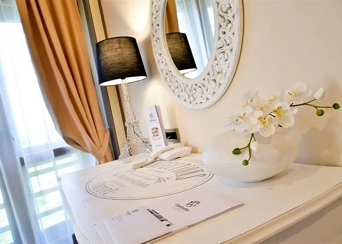 Hotel Capitolina Chic