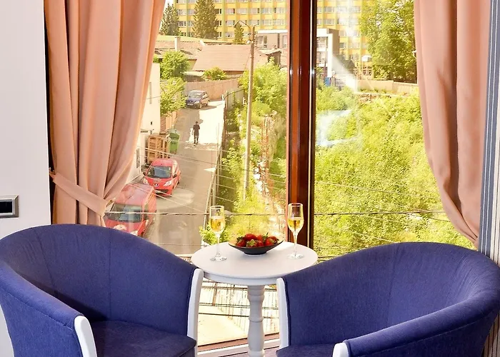 Capitolina Chic Hotel 3*