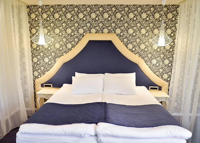 Capitolina Chic Hotel