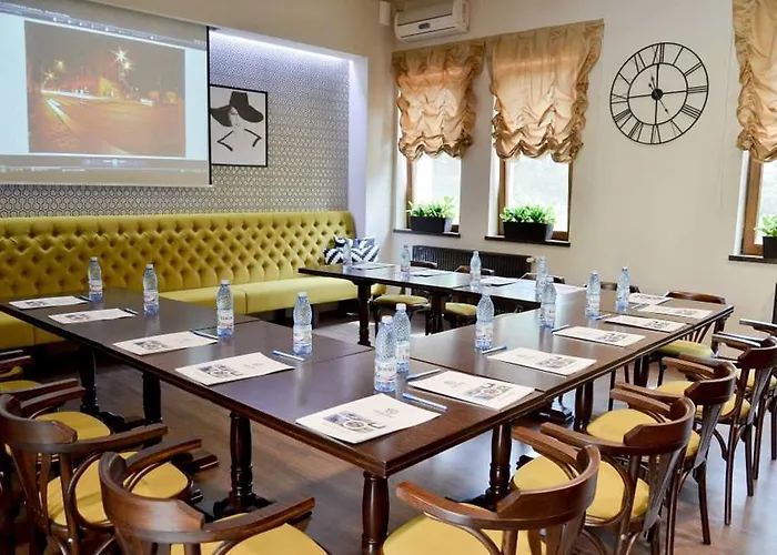 Hotel Capitolina Chic 3*