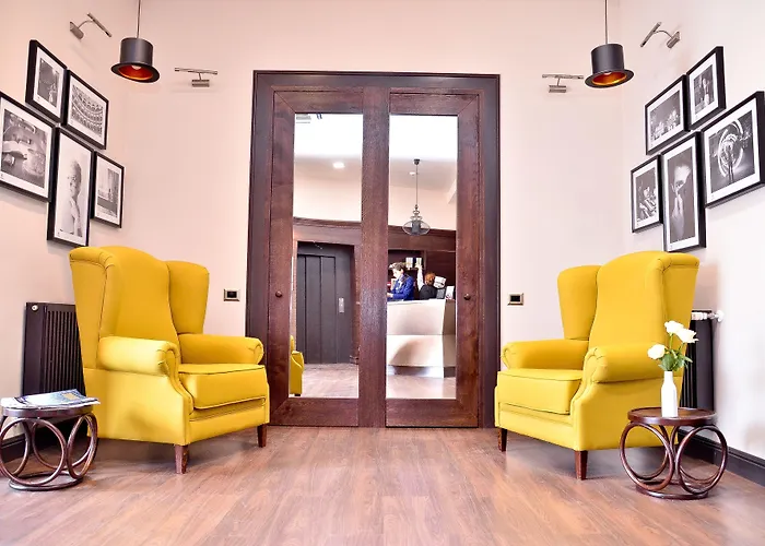 Hotel Capitolina Chic 3*