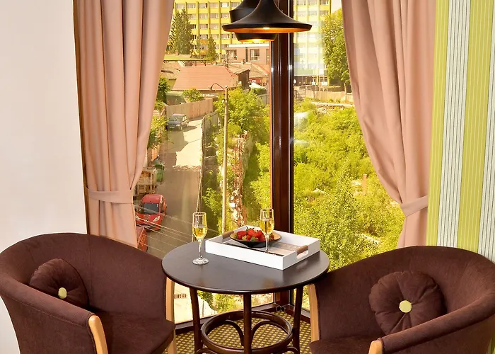 Hotel Capitolina Chic 3*