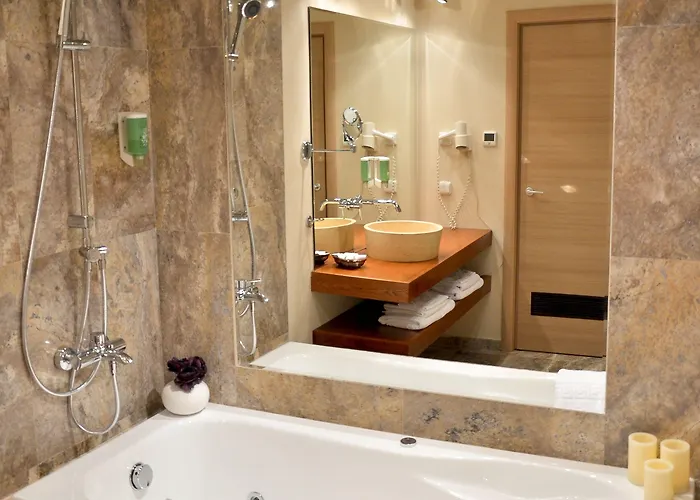 Hotel Capitolina Chic 3*